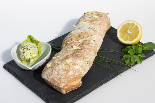 Recept: Bagueta s maslacem i začinskim biljem za roštilj
